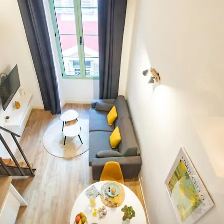 Duplex Cosy Dans La Vieille Appartamento Nizza